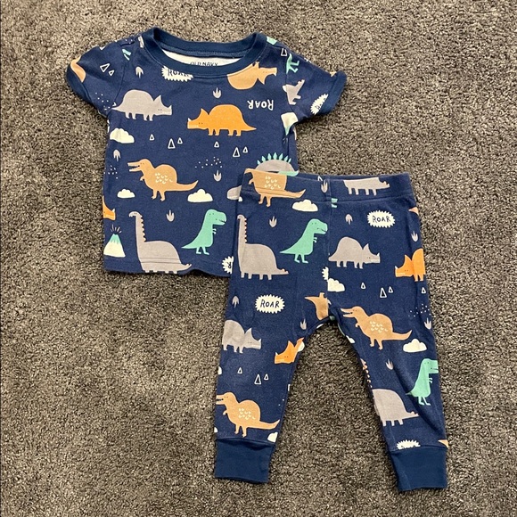 Old Navy 12-18m Short Sleeve and Pants Dinosaur Pajama Set - Picture 1 of 4